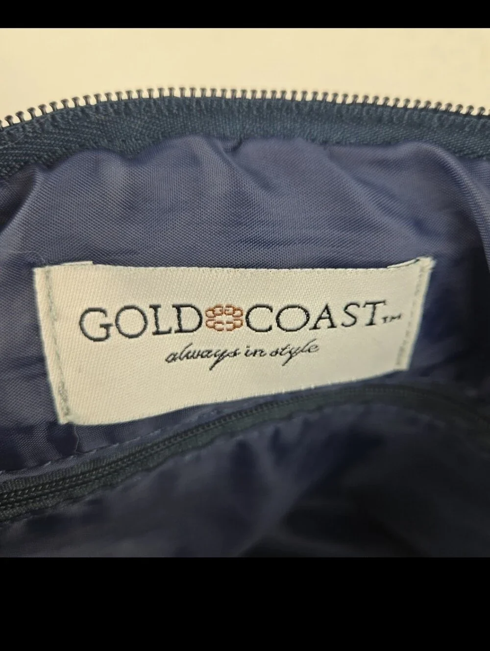 G9ld Coast  Navy Blue Crossbody Bag with Front Pockets